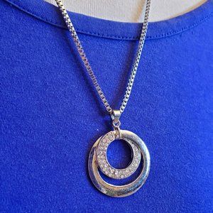 20" Silver Tone Circle Rhinestone Pendant Necklace Casual Women Style Fashion